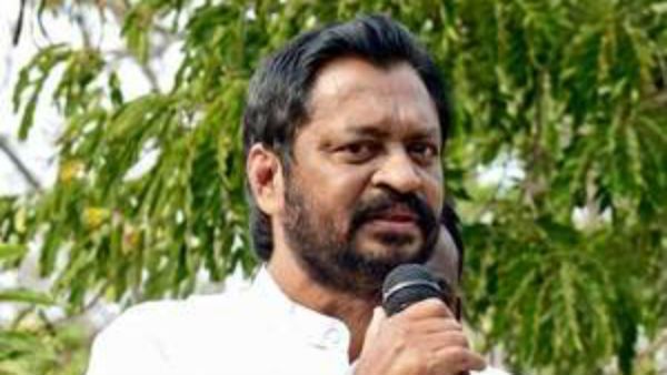 బోటు బయటకు తియ్యలేని జగన్ సీఎంగా రాజీనామా చెయ్యాలంటున్న మాజీ మంత్రి హర్షకుమార్