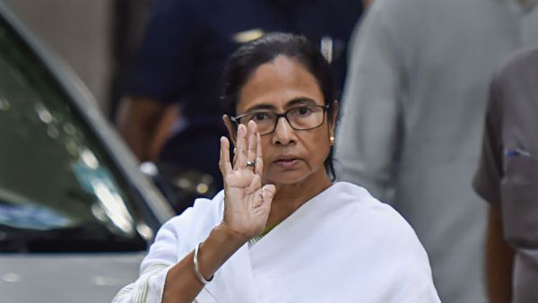 దూకుడు తగ్గించిన దీదీ..! పరిస్ధితుల ప్రభావమేనా..?