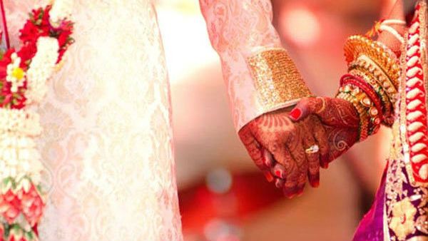 పిల్ల కావాలని పెళ్లి ప్రకటన, కొంప ముంచిన ఇటలీ యువతి, నెలకు రూ. 1 లక్ష వడ్డి !