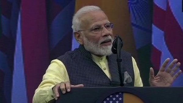 హౌడీ , మోదీ అంటూ 50వేల మందితో హోరెత్తిన ఈవెంట్