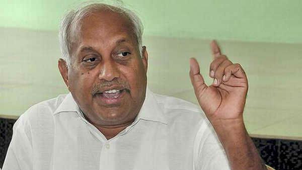 అమరావతి రాజదానిగా ఉంటే జగన్ సక్సెస్ కాలేరు :హైదరాబాద్ యూటీగా ఖాయం: మాజీ ఎంపీ సంచలనం..!!