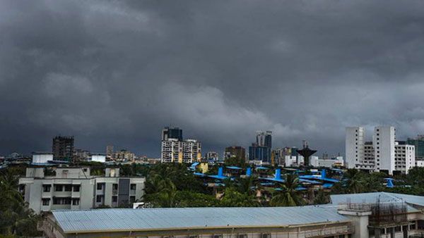 ముంబైని వణికిస్తోన్న హికా తుఫాన్: అరేబియా సముద్రం అల్లకల్లోలం: అతి భారీ వర్షాలు!