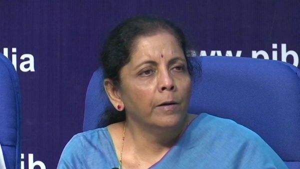 హస్తకళలకు మంచిరోజులు: దుబాయ్‌లోలా మెగాషాపింగ్ ఫెస్టివల్స్‌కు కేంద్రం యోచన