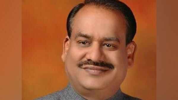 బ్రాహ్మణులకు పుట్టుకతోనే గౌరవం: స్పీకర్ ఓం బిర్లా వ్యాఖ్యలపై విమర్శలు