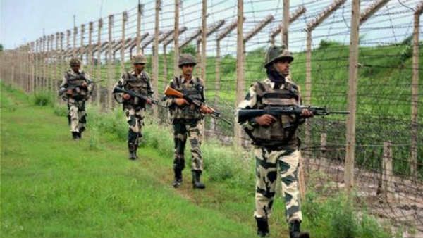 కొనసాగుతున్న పాక్ కుట్రలు: ఎల్ఓసీ వద్ద చొరబాట్లకు సహకారం: పసిగట్టిన నిఘా వర్గాలు..!