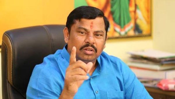 బీజేపీ చేతికి మరో అస్త్రం ... బొమ్మలే కాదు అవినీతిని చెక్కుతారా! యాదాద్రిలో రాజాసింగ్ హల్ చల్