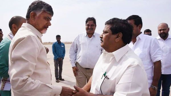 చంద్రబాబుకు మరో షాక్.. అధినేతకు సన్నిహితుడిగా శివప్రసాద్.. టీడీపీలో శివప్రసాద్ కీ రోల్!