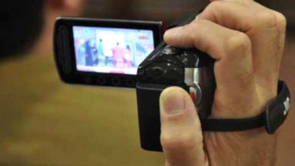 దుబాయ్ బాబు మోజులో ముంబయి మోడల్ ,న్యూడ్ వీడియోలు తీసీ సోషల్ మీడియాలో పోస్ట్..!