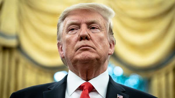 సీక్రెట్ ఏంజెట్ ఎవరు: ట్రంప్‌ ఇబ్బందులకు కారణం ఈ విజిల్ బ్లోవరే..!