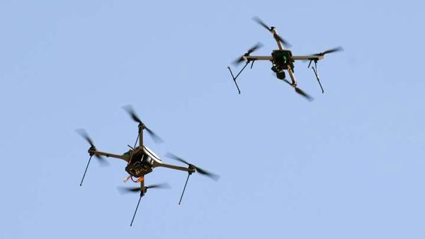 సరిహద్దుల్లో కలకలం: మళ్లీ గగనతలంలోకి పాకిస్తాన్ డ్రోన్: 40 నిమిషాల పాటు చక్కర్లు