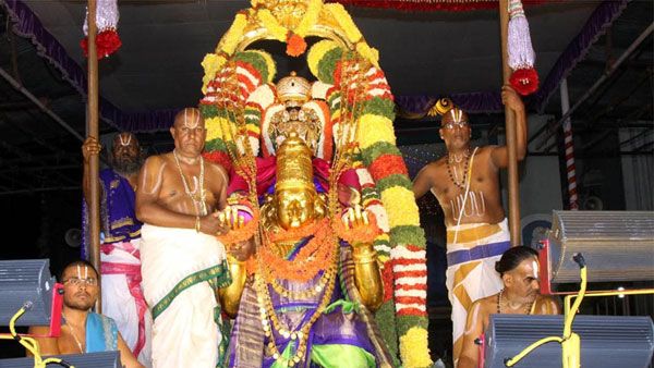 శ్రీవారి బ్రహ్మోత్సవాలు ...నేడే కీలక ఘట్టం .. గరుడ వాహన సేవ