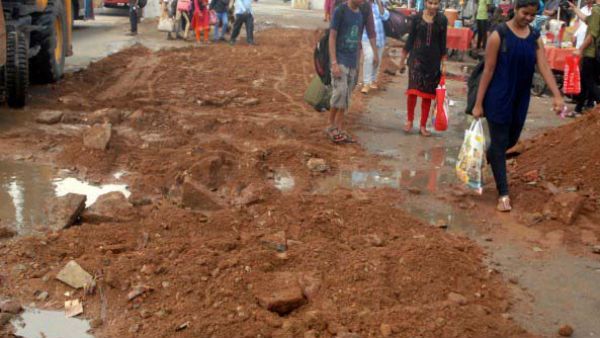 బల్దియా రోడ్ల నిర్వహణ ఇక ప్రైవేట్ సంస్థలకు.. 709 కిమీ రోడ్లకు టెండర్లు...