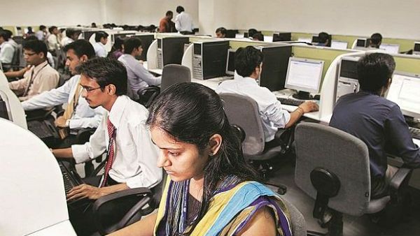 ఉద్యోగాల్లేవు, ఆర్థిక వ్యవస్థ కుదేలు: అన్నిటికీ ఒకే కారణం అది ఇదే..!