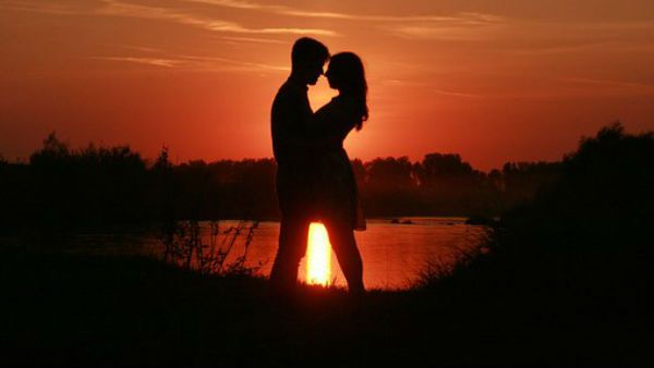 ప్రేమ కలిపింది.. అదే ప్రాణం తీసింది.. ఆ యువతి ఇక దక్కదని..!