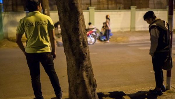 షాక్ అయ్యేలా పెరిగిపోతున్న మగ సెక్స్ వర్కర్లు: ఎక్కడంటే