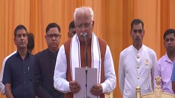 హర్యానా సీఎంగా రెండవసారి ప్రమాణస్వీకారం చేసిన మనోహర్ లాల్ ఖత్తర్