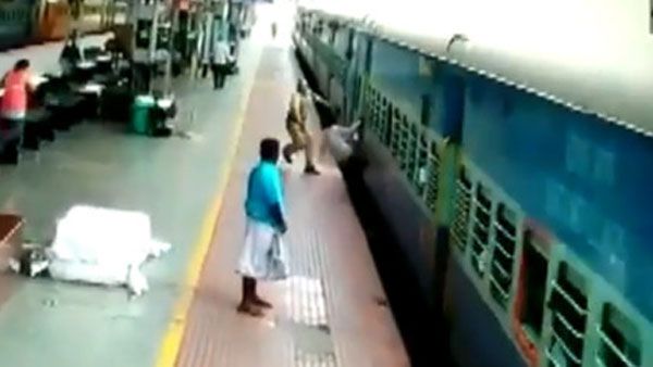 ఆర్పీఎఫ్ కానిస్టేబుల్ సమయస్పూర్తి... విడీయో