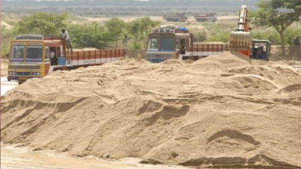 కృత్రిమ కొరత సృష్టించేందుకే.. ఏపీ ఇసుక బుకింగ్ పోర్టల్ హ్యాక్: ‘బ్లూ ఫ్రాగ్’లో సీఐడీ సోదాలు