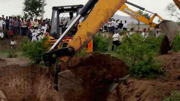 హర్యానాలో మరో విషాదం: బోరుబావిలో పడి ఐదేళ్ల చిన్నారి మృతి