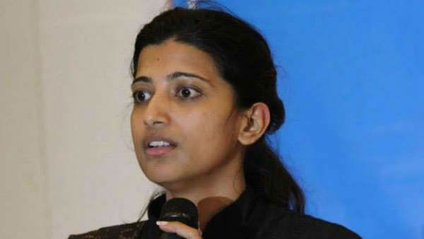 సెలబ్రిటీ ఐఏఎస్ ఆమ్రపాలి కుటుంబానికి 1210 గజాల స్థలం