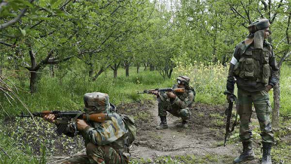అనంతనాగ్‌లో ఐఈడీ పేలుడు: ఇద్దరు మృతి, నలుగురికి గాయాలు