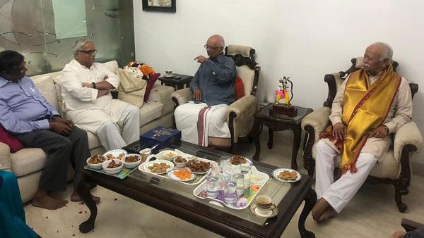 మీరు కన్నుమూసేలోగా రామమందిరాన్ని చూస్తారు: ఆర్ఎస్ఎస్ చీఫ్ తో అడ్వొకేట్ పరాశరన్ భేటీ