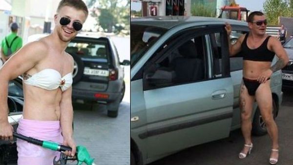 ఏమి ఆఫర్ గురూ: బికినీలు ధరించి వస్తే ఫ్రీ పెట్రోల్.. క్యూకట్టిన వాహనదారులు