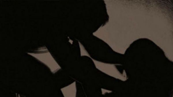 కన్నబిడ్డకు మత్తు మందిచ్చి ఏడాదిగా అత్యాచారం చేస్తున్న తండ్రి .. ముగ్గురు కూతుళ్ళకు వేధింపులు