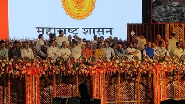 హేమాహేమీల మధ్య ఉద్ధవ్ ప్రమాణం: స్పెషల్ అట్రాక్షన్..ముఖేష్ అంబానీ ఫ్యామిలీ..సోనియా, రాహుల్ డుమ్మా