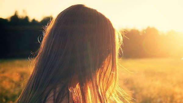 పోలీసులకు ఫిర్యాదు చేసేందుకు వెళుతుండగా అమ్మాయిని వీరు ఏంచేశారంటే..?