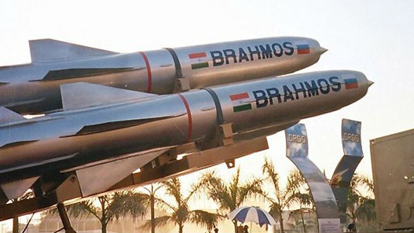 రక్షణశాఖ అమ్ములపొదిలో మరో అస్త్రం..బ్రహ్మోస్ క్షిపణి ప్రయోగం సక్సెస్