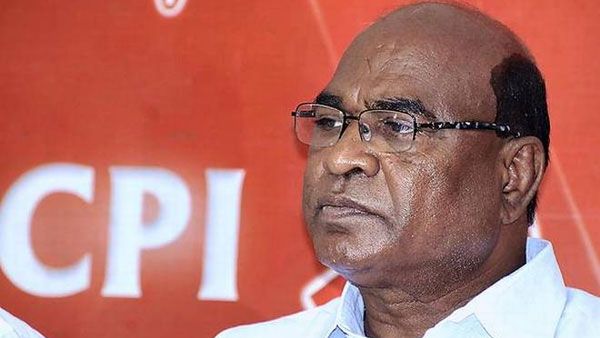 గేటెట్ కమ్యూనిటీ గేట్ క్లోజ్: చాడ వెంకట్‌రెడ్డిని రానీయని కాలనీవాసులు, ప్రభుత్వంపై ఫైర్