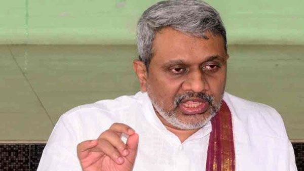 అమరావతిలో లక్ష కోట్ల సంపద: రాజధాని రైతుల ఆత్మగౌరవాన్ని దెబ్బతీయొద్దు: చలసాని శ్రీనివాస్..!