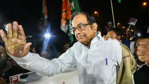 జైలు నుంచి అధినేత్రి వద్దకు, సోనియాగాంధీతో చిదంబరం భేటీ, 20 నిమిషాల పాటు చర్చలు..