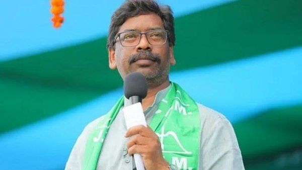 జార్ఖండ్ 11వ సీఎంగా హేమంత్ సోరెన్, మొరబాదీ గ్రౌండ్‌లో ప్రమాణ స్వీకారం, రాహుల్, ప్రియాంక హాజరు..