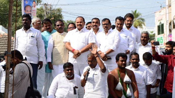 ప్రధాని మోడీ శంకుస్థాపన చేసిన చోటే, కన్నా లక్ష్మీనారాయణ మౌనదీక్ష, రాజధాని మార్పుపై నిరసన