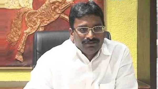 TDP: వైసీపీ వైపు టీడీపీ నేత?: విజయసాయి రెడ్డితో టచ్ లో.. !