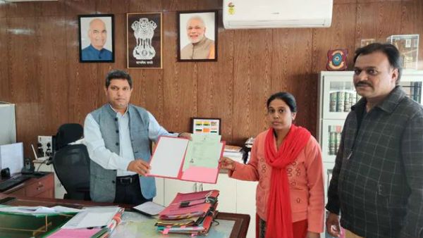 ఓవైపు పౌరసత్వ నిరసనలు: మరోవైపు పాకిస్థాన్ మహిళకు భారత పౌరసత్వం