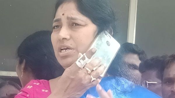 ఆర్ అండ్ బీ గెస్ట్ హౌస్‌లో ఊడిన పెచ్చులు, గాయపడ్డ ఎమ్మెల్యే సునీత, సర్పంచ్‌లు