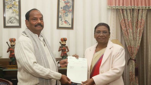 జార్ఖండ్ సీఎం రఘుబర్ దాస్ రాజీనామా, గవర్నర్‌కు లేఖ అందజేత, ఆపద్దర్మ సీఎంగా కొనసాగింపు