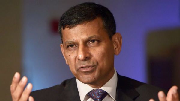 ఆ రంగాల్లో తీవ్ర సంక్షోభం: ఆర్బీఐ మాజీ గవర్నర్ రఘురామ్ రాజన్ ఆందోళన