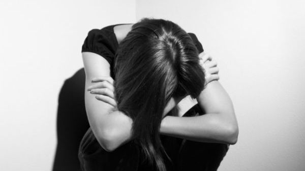 19 ఏళ్ల బాలిక, హాస్టల్‌లో.. అఘాయిత్యం.. రంగంలోకి పోలీసులు