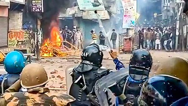 యూపీలో అసలేం జరుగుతోంది : ముజఫర్‌నగర్‌లో ముస్లిం కుటుంబాల పరిస్థితి ఎలా ఉంది..?