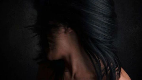 మనిషి కాదు మృగం:వివాహితపై లైంగికదాడి,పదేళ్ల కూతురిపై కూడా..భర్త సహా ఇద్దరి హత్య..