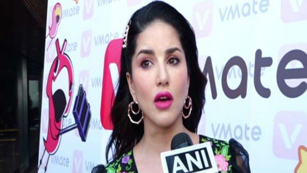 పోర్న్‌స్టార్ సన్నీ లియోన్ సంచలన కామెంట్లు.. అలా చేస్తే ఫ్యామిలీ మొత్తం బాధపడాల్సి ఉంటుందన్న నటి