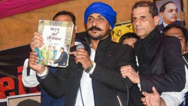 అవమానం మరచిపోలేను, హైదరాబాద్‌లో అరెస్ట్‌పై భీమ్ ఆర్మీ చీఫ్ చంద్రశేఖర్, బలవంతంగా ఢిల్లీకి తరలింపు