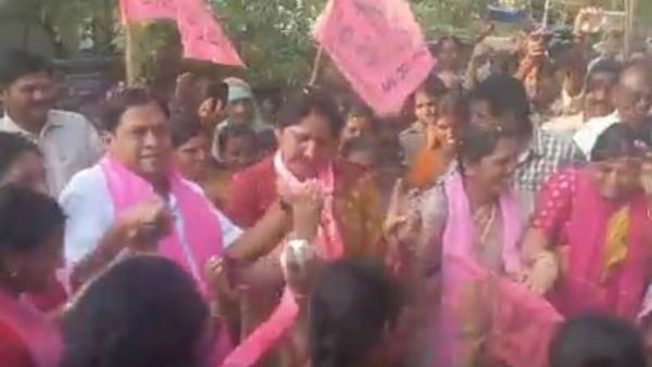 ప్రచార జోష్: చిందేసిన మంత్రి సత్యవతి రాథోడ్, ఎంపీ కవిత, ఎమ్మెల్యే రెడ్యానాయక్(వీడియో)