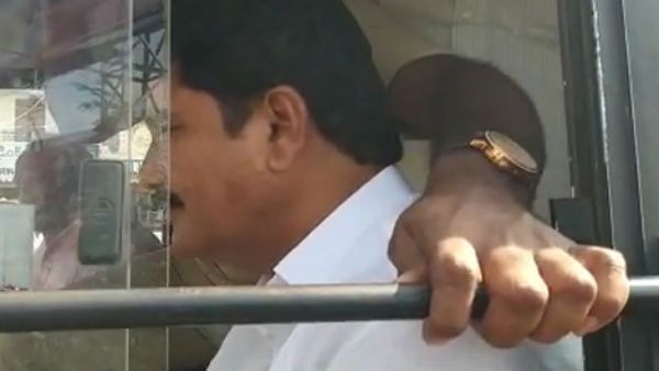 Amaravati: టీడీపీ మాజీ ఎమ్మెల్యే ధూలిపాళ్ల నరేంద్ర అరెస్టు: పలువురు నేతల గృహనిర్బంధం: ఉద్రిక్తత