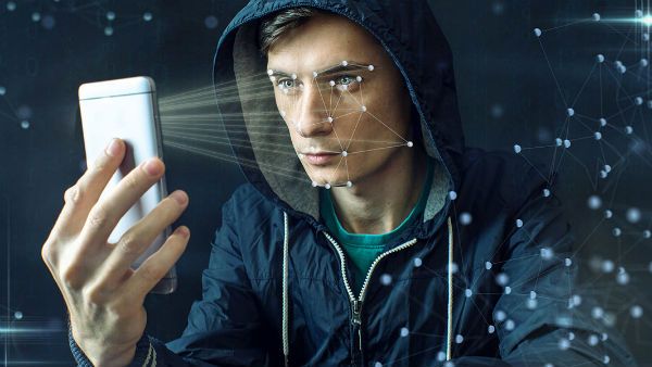 దేశంలోనే తొలిసారి .. తెలంగాణా మున్సిపోల్స్ లో దొంగ ఓట్లకు చెక్ పెట్టే ఫేస్ రికగ్నిషన్ యాప్