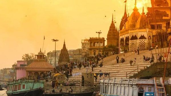 కాశీలో జ్యోతిర్లింగాల్ని తాకాలంటే.. డ్రెస్ కోడ్ ఇదే.. 